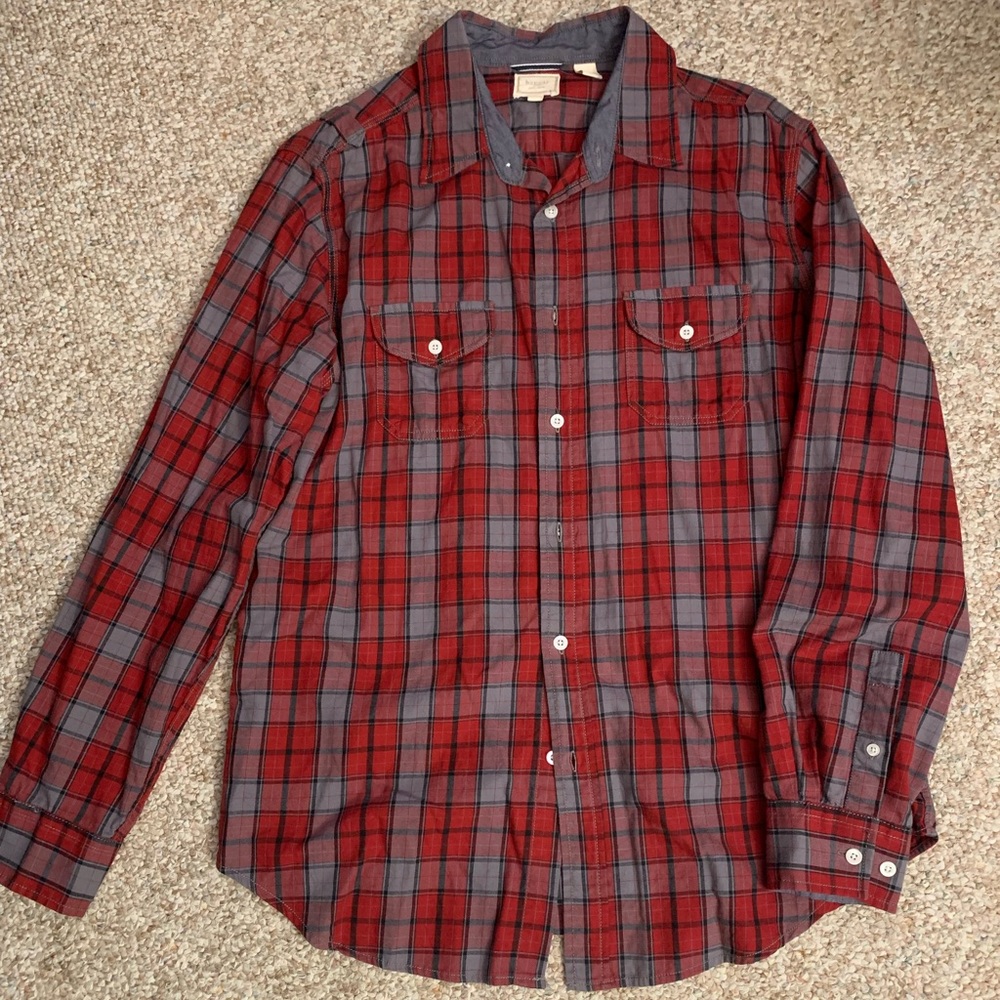 Haggar, Large, red and grey plaid bottom down shirt